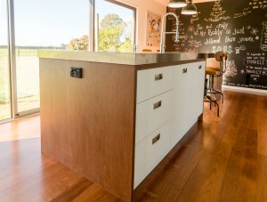 Kitchens & More - Acrymatte Snow White