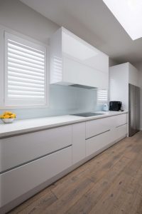 Sage-Doors-Acrygloss-Glacier-Kitchen-White-Gloss-Royale Kitchens