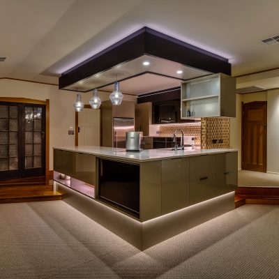 Sarah Burrows - Kellie Extence Photography - Acrygloss Silica