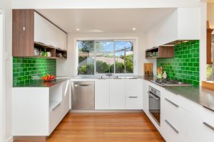 Sarah Burrows - Kellie Extence Photography