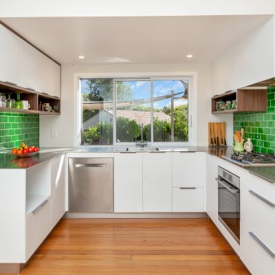 Sarah Burrows - Kellie Extence Photography