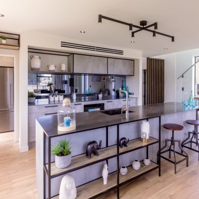 R&B Builders - Ryan's Kitchens - Lookcrete Matala