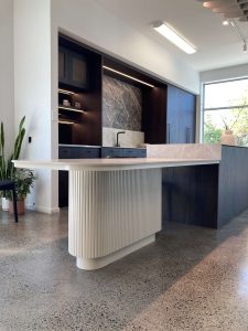 Sage-Doors-MDF-lacquered-beaded-panel-cuved-kitchen-island-HK-kitchens