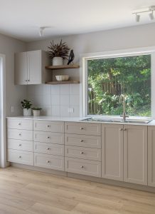 Sage Doors Opticoat Utah Latte Matte Kitchen with Timbalook Ohakune shelves