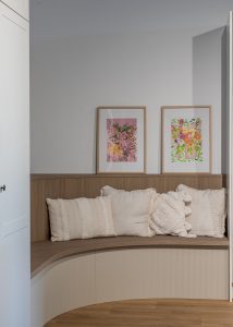 Sage Doors seating area Opticoat Pennsylvania Flexipanel Latte Matte, Timbalook Kaikoura seat